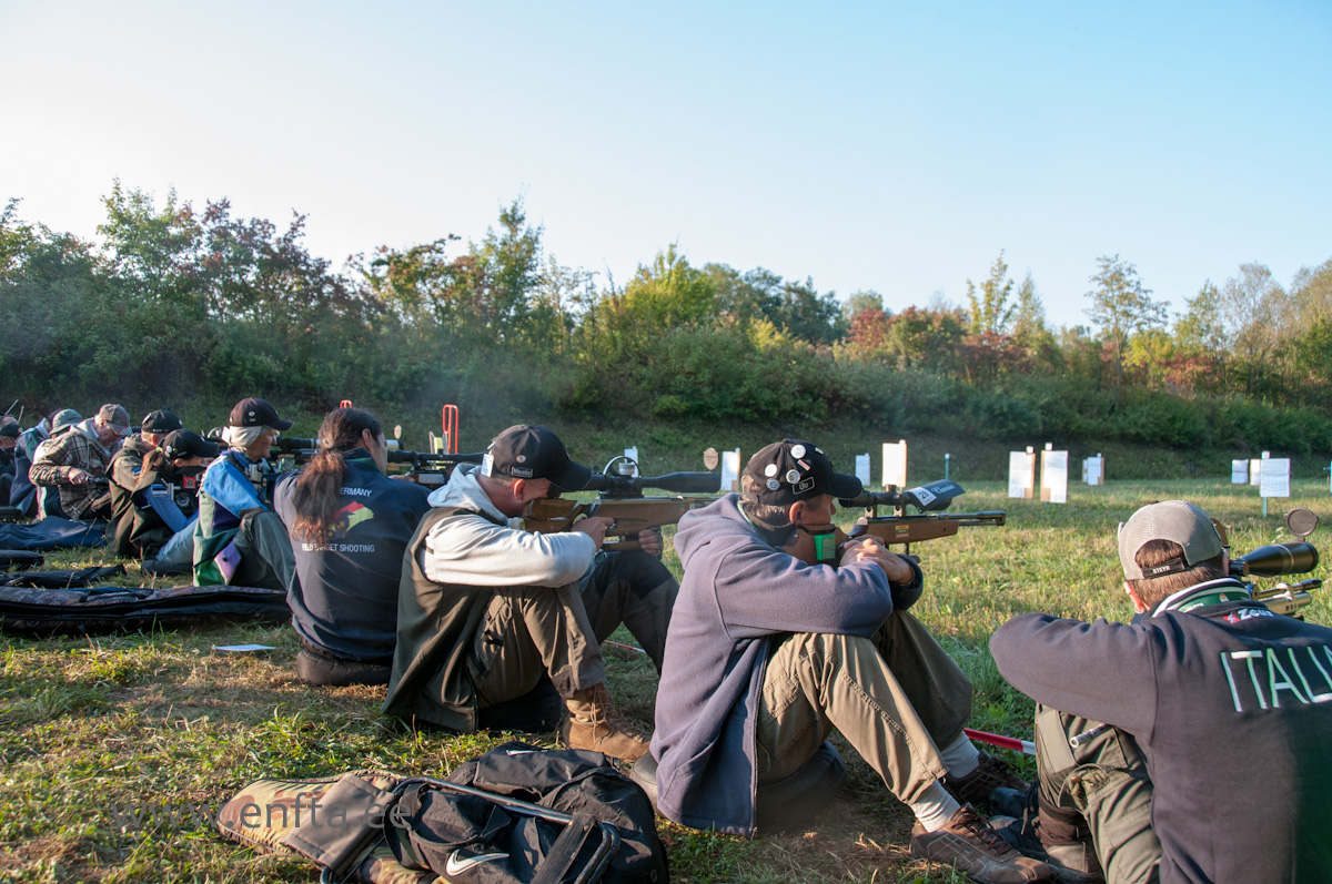 0071   There is fog rising from the ground in the morning